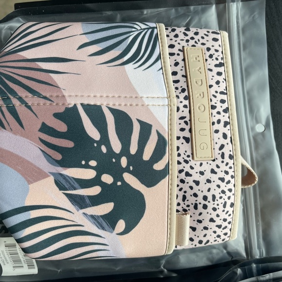 Brand new Hydrojug sleeves. Never used. Will sell as a set or message me. - Picture 12 of 12